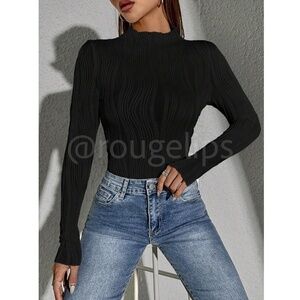 Textured Black Long Sleeve Fitted Tee Shirt Top